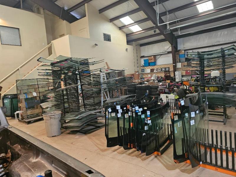 Autoglass Repair - Auto/Car RV Motorhome Heavy Equipment Autoglass Reapair